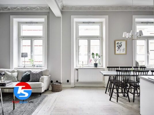 Sơn tường màu xám nhạt tạo không gian sáng hiện đại